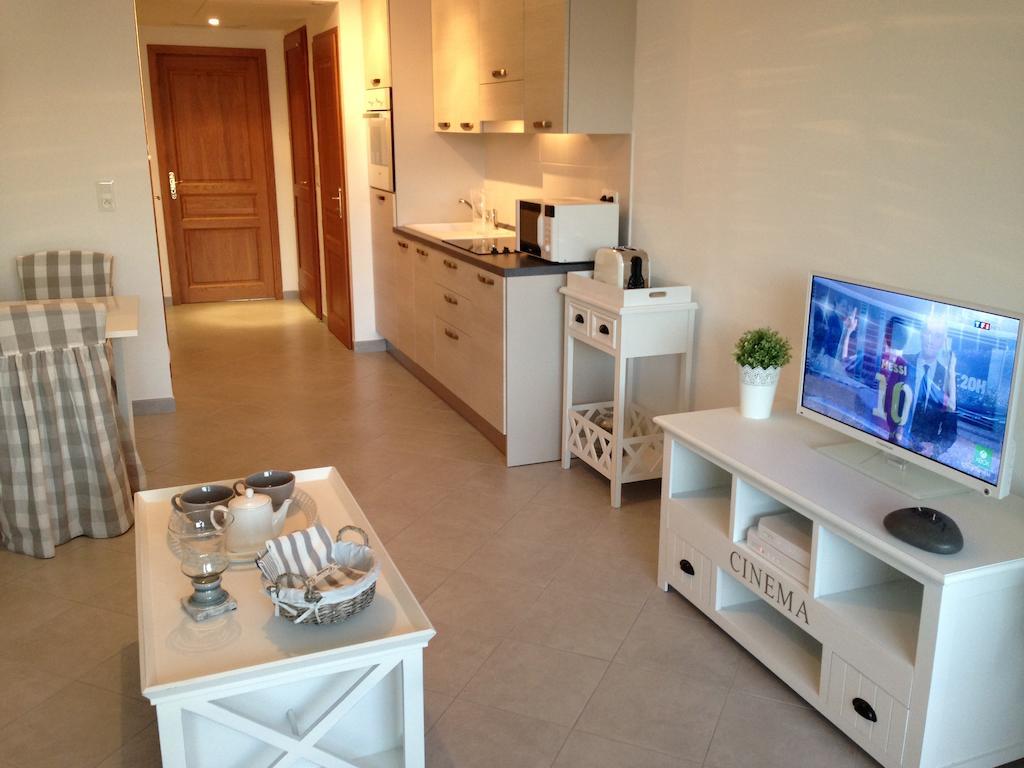 Residence Nayah-Maria Calvi  Habitación foto